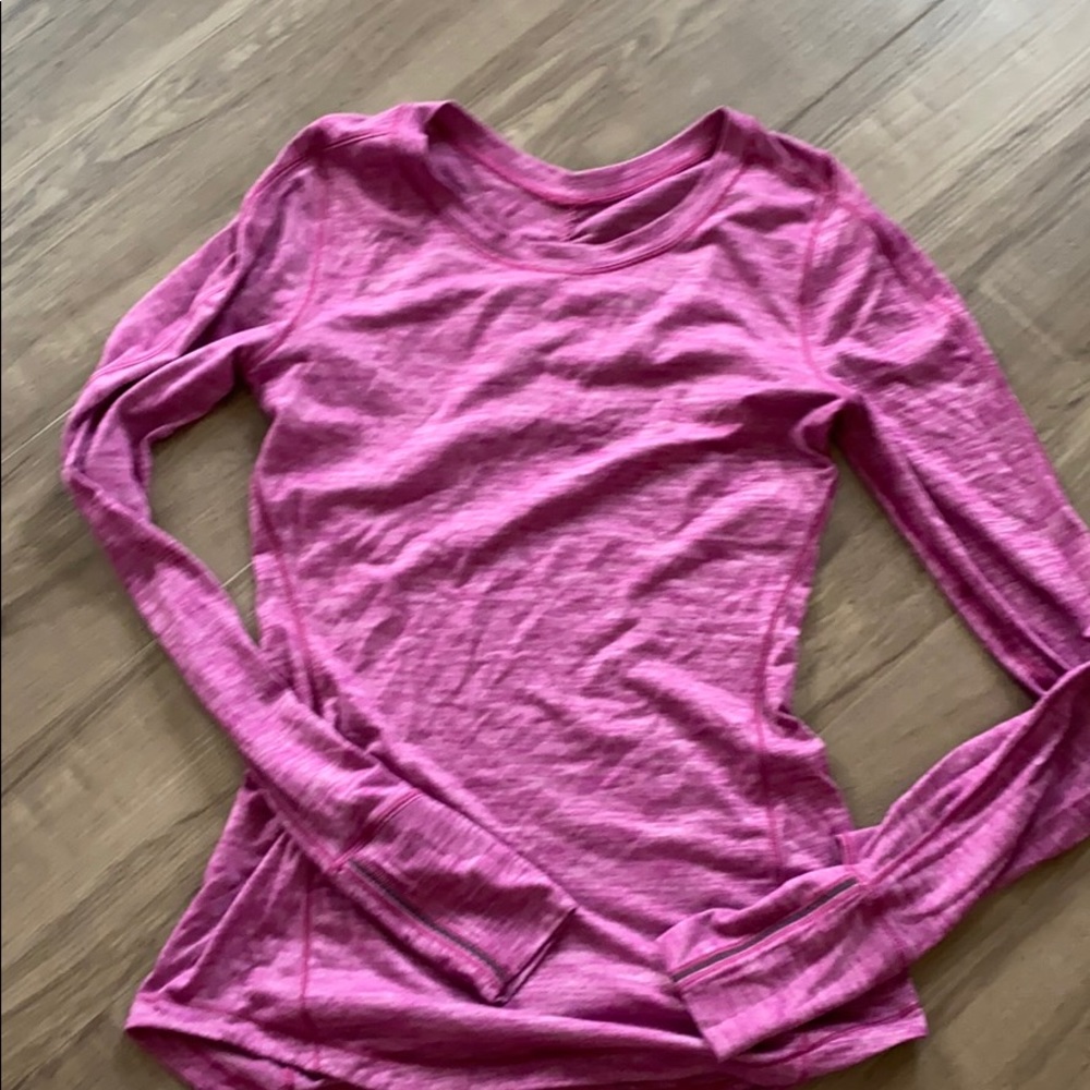 Long sleeved Lululemon top- seawheeze edition